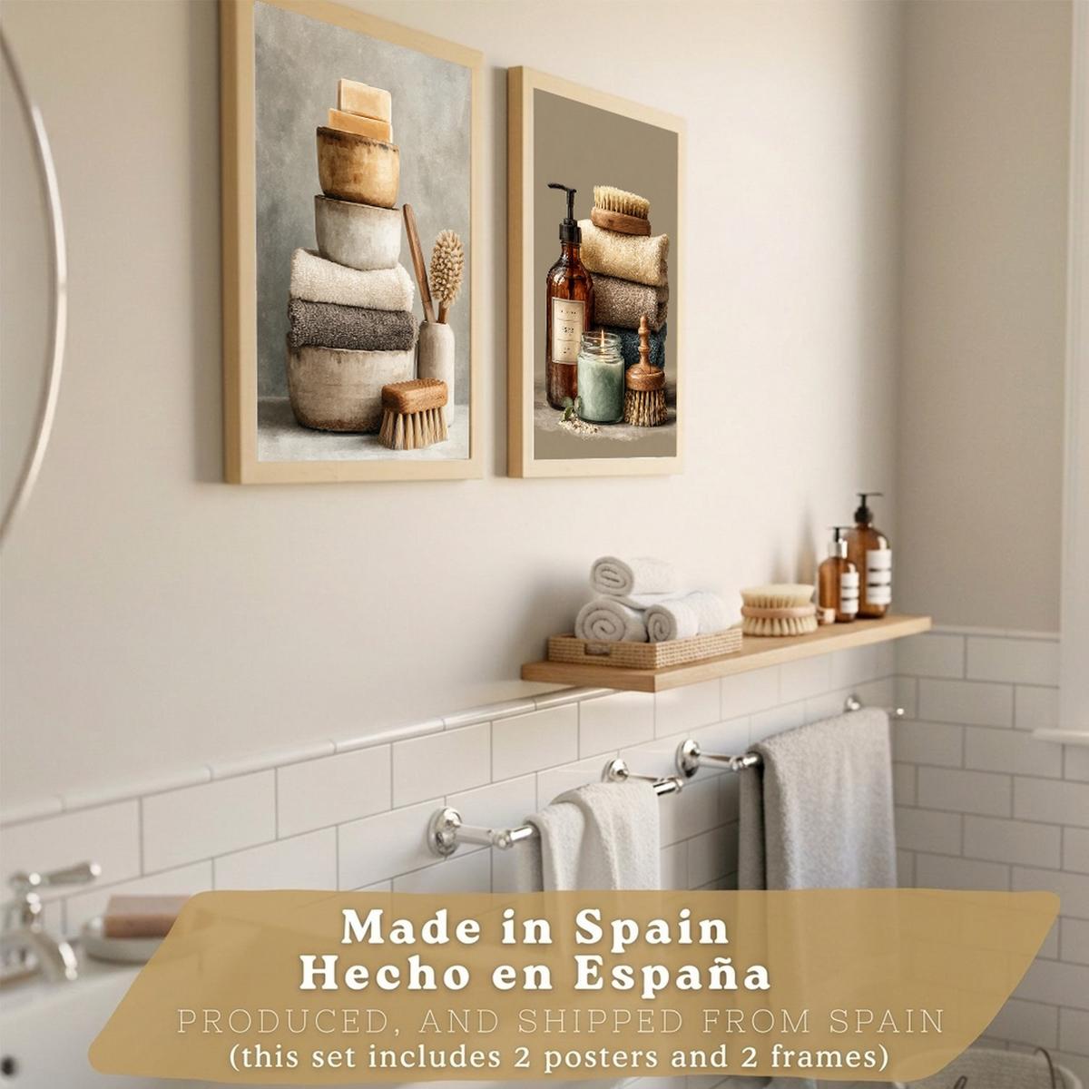 POSTER 2er-Set dekorative Badezimmer-Wandbilder und für Waschbecken, Dusche, WC mit Seifen, Handtüchern und Bürsten, Naturstil Leichter Holzrahmen A3 - Beige, Papier (42/29.7/3cm) - Nacnic