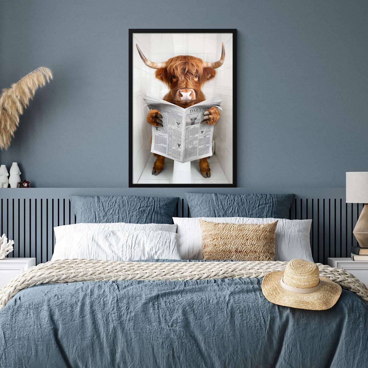 POSTER MIT RAHMENGERAHMTES BILD Schottischer Highlander - Tier - Zeitung - Toilette 60x90 cm - Kastanienfarben, Papier (60/90cm) - MuchoWow