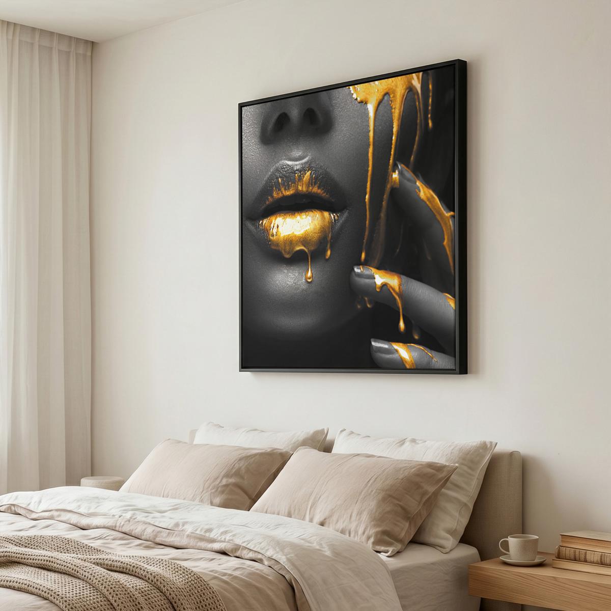 LEINWAND Bilder mit Rahmen - Frau - Schwarz - Gold - Gesicht - Lippen - 90x90 - Goldfarben, Textil (90/90cm) - MuchoWow