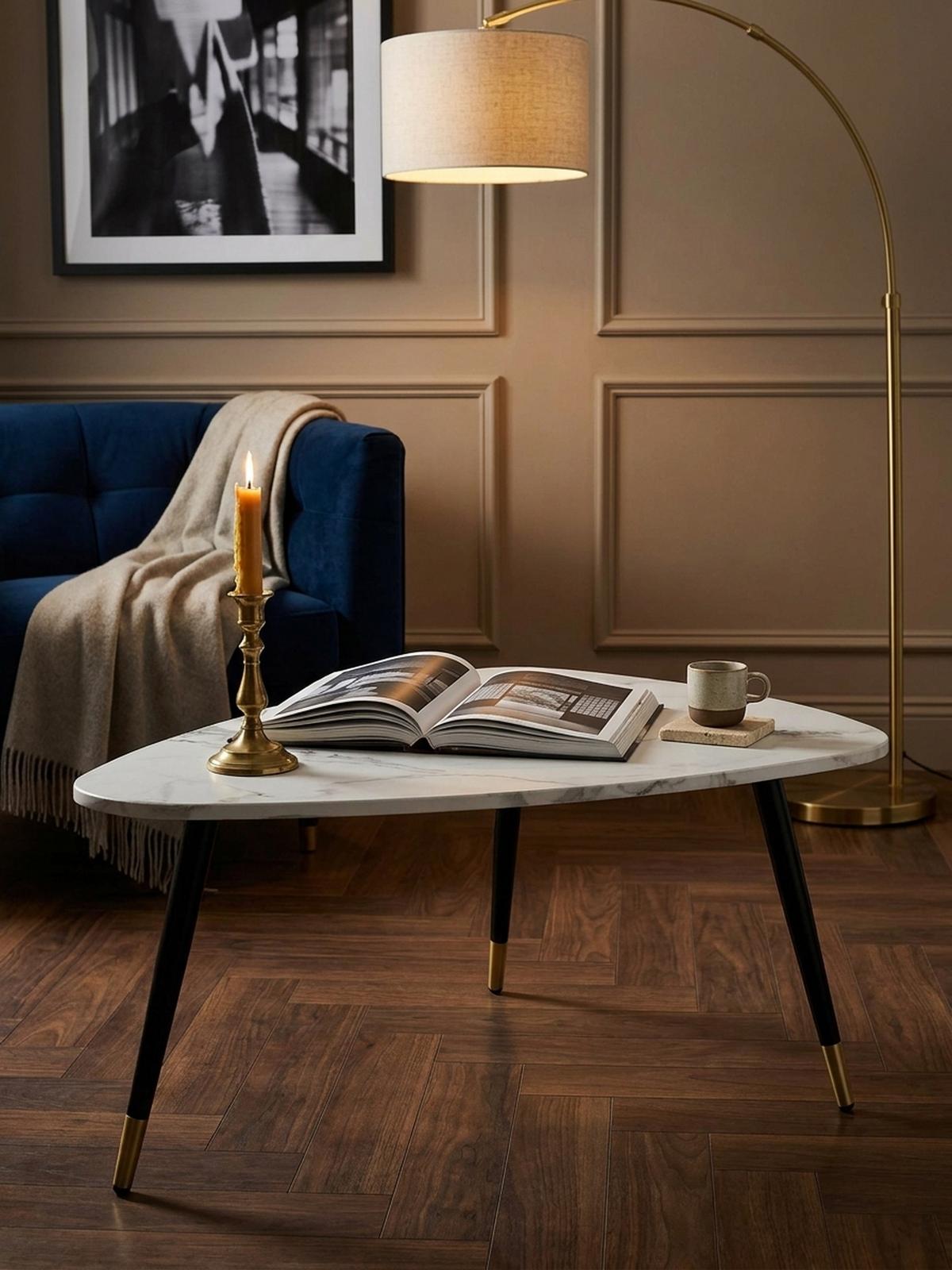 COUCHTISCH mit Marmor Optik, Dreibein, Metall-Gestell, Dreieckig, Weiß 90x60x41 cm - Goldfarben/Weiß, Holzwerkstoff/Metall (60/90/41cm) - KADIMA DESIGN