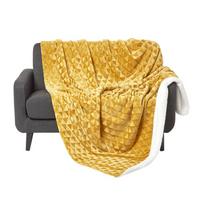 KUSCHELDECKE Sherpa 160/200 cm, Samtdecke mit Dreieckmuster - Dunkelgelb, Textil (160/200cm) - Homescapes