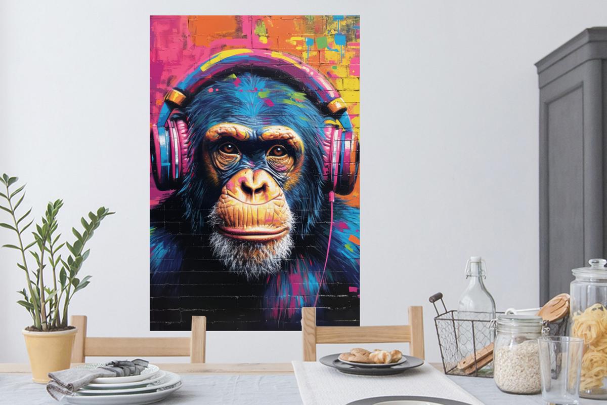 WANDTATTOO Graffiti - Schimpanse - Straßenkunst - Kopfhörer - Affe Wandaufkleber 80x120 cm - Blau, Kunststoff (80/120/0.1cm) - MuchoWow