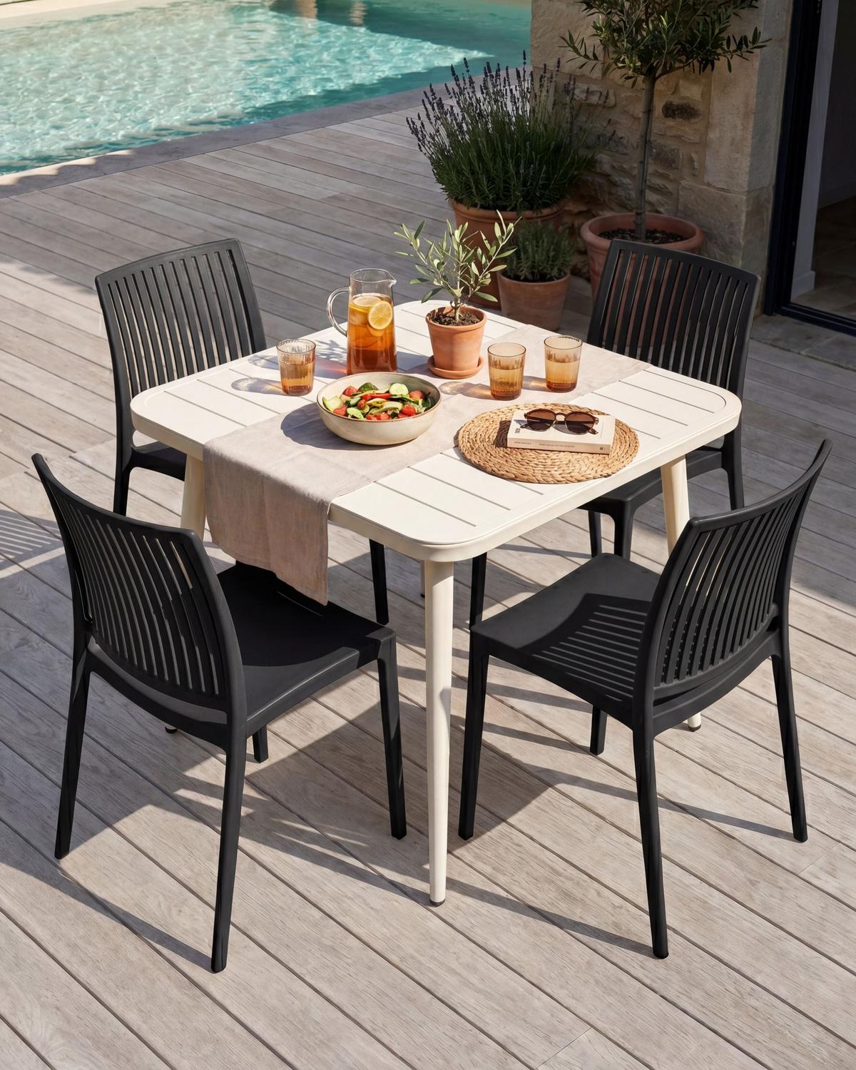 GARTENSTUHL 4er-Set Schwarz Illumani - Schwarz, Kunststoff (42/80/48cm) - Beliani