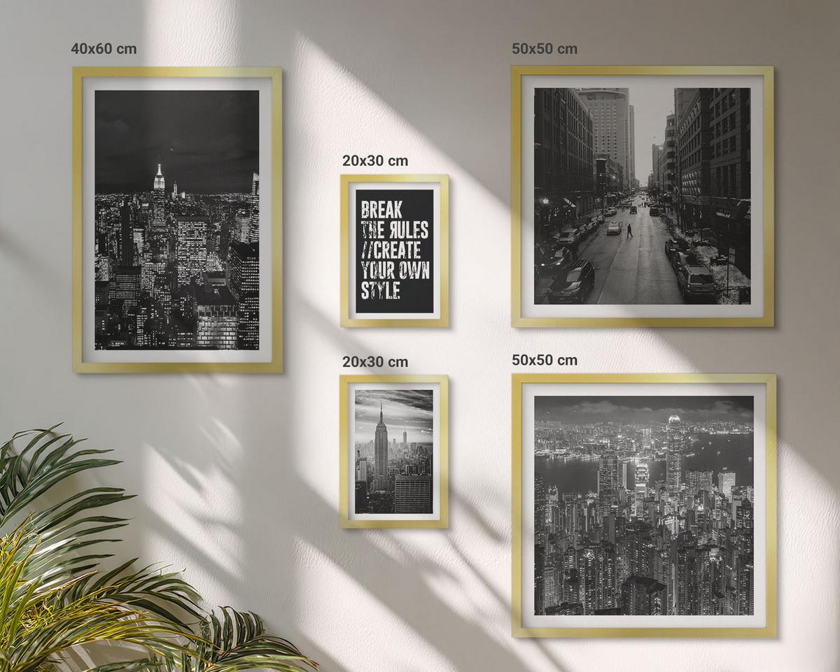 BILDER SET 5er Set - 50x50 cm & 20x30 cm & 40x60 cm Goldrahmen - Inspiration für Schwarz-Weiß-Darstellungen von Stadtstraßen - Goldfarben, Kunststoff (40/60cm) - TULUP