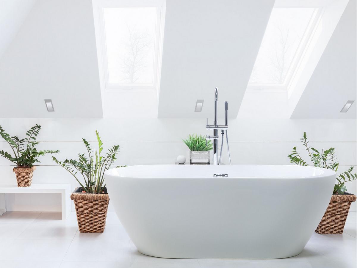 BADEWANNE FREISTEHEND 75x150x58 cm weiß Nevis - Weiß, Kunststoff (75/58/150cm) - Beliani