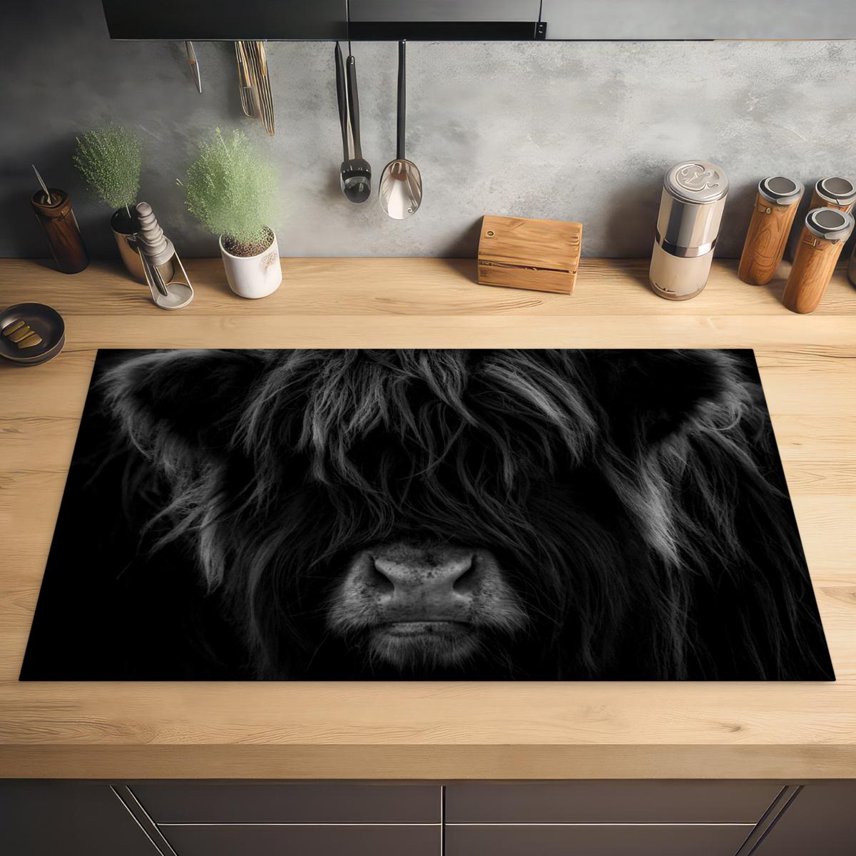 HERDABDECKPLATTE Schottischer Highlander - Kuh - Schwarz - Weiß - Tiere Ceranfeldabdeckung 90x52 cm - Schwarz, Kunststoff (90/52/0.2cm) - MuchoWow