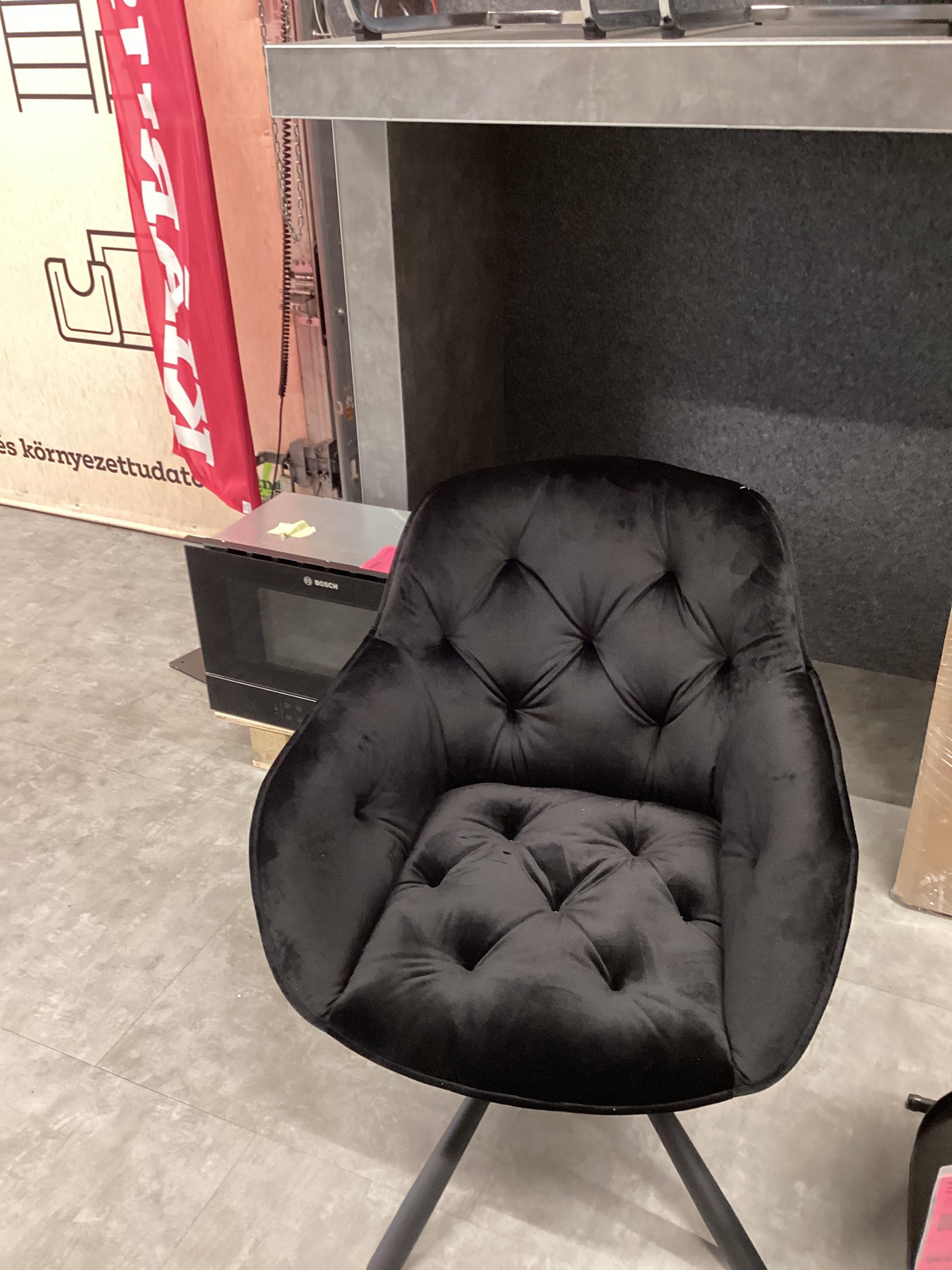 CSEPEL OUTLET EILEEN KAROSSZÉK