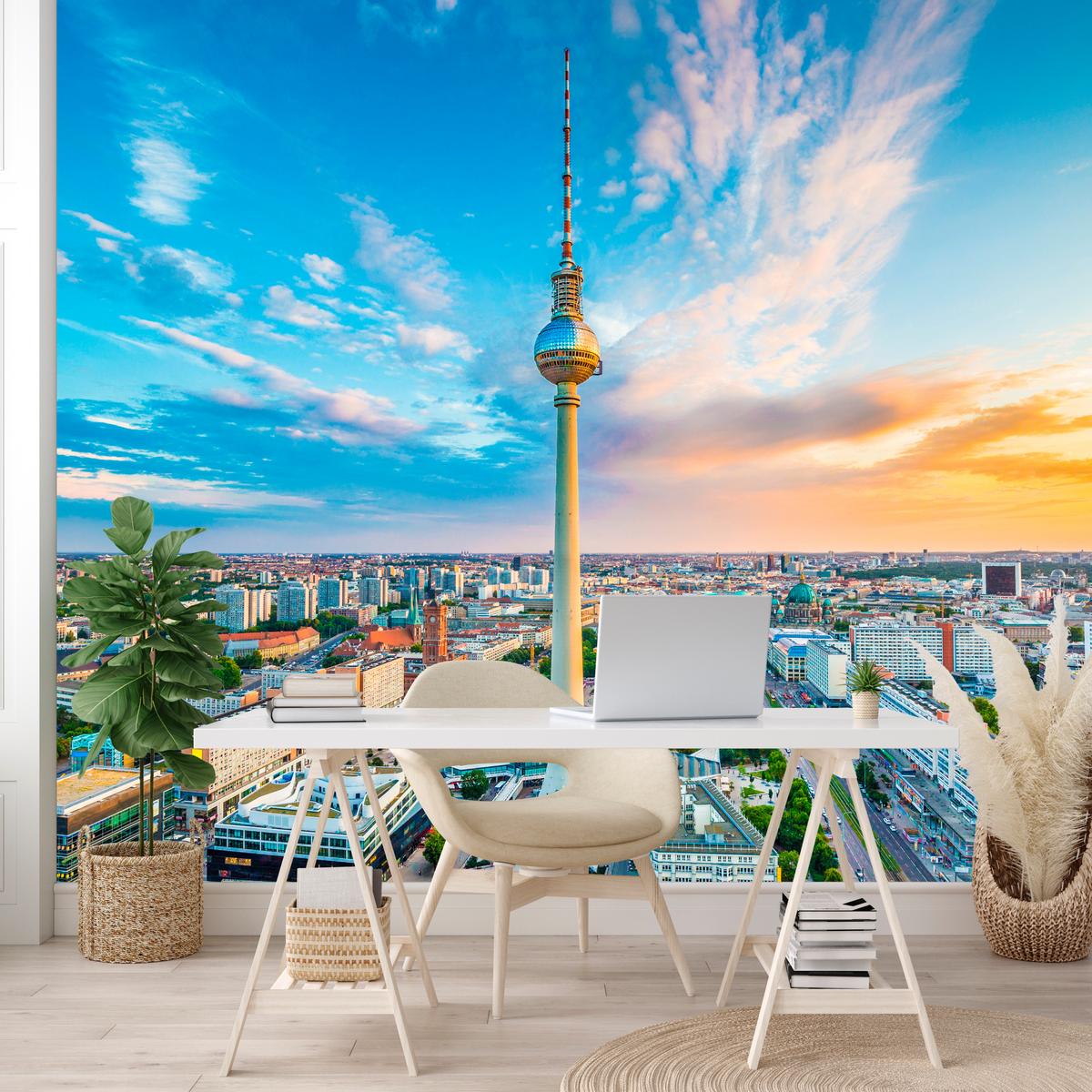 FOTOTAPETE für Wohnzimmer Fernsehturm Berlin Stadt Wolkenkratzer 150x105 - Beige/Orange, Papier (150/105cm) - Muralo