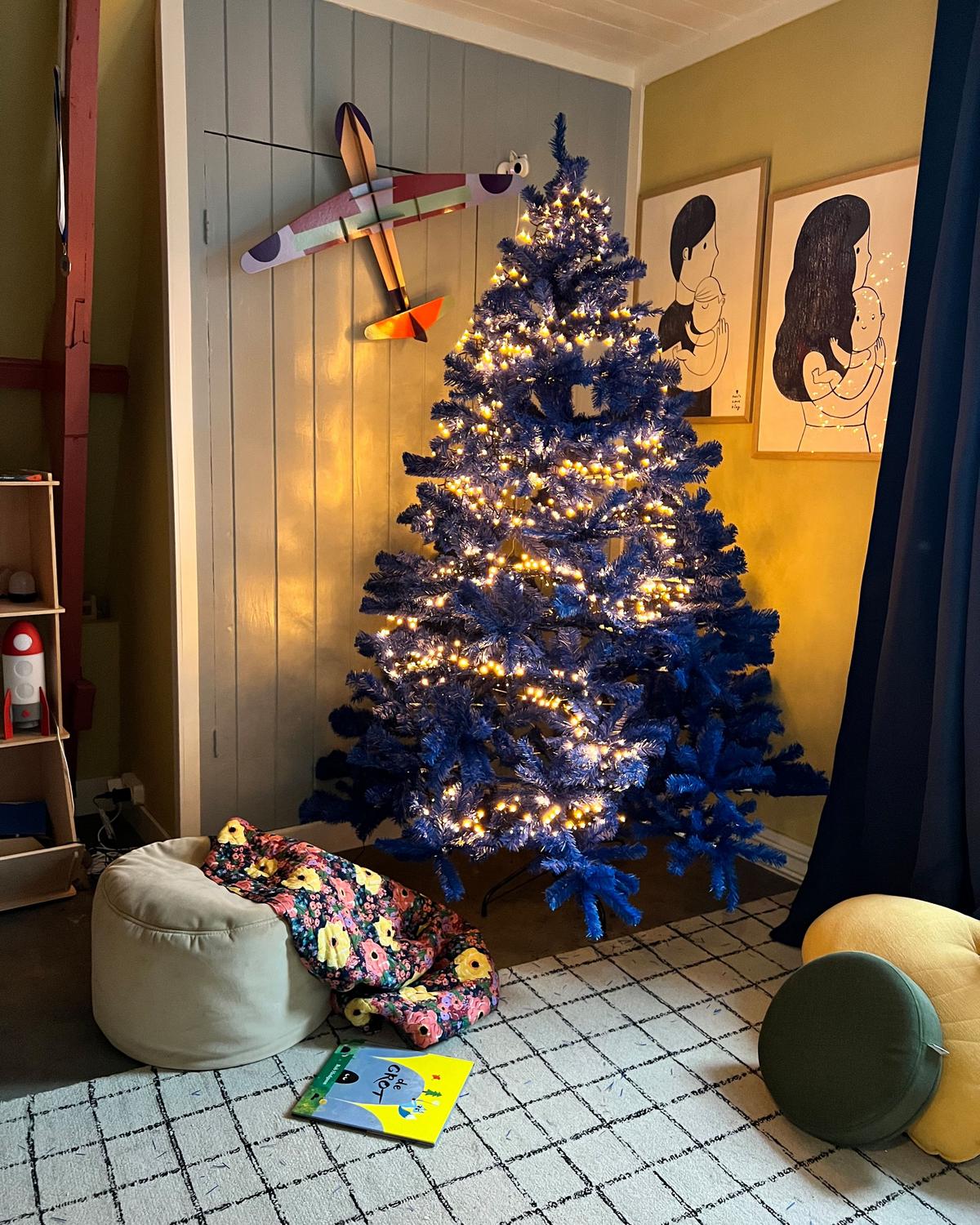 WEIHNACHTSBAUM 210 cm Blau Farnham - Blau, Kunststoff (210cm) - Beliani