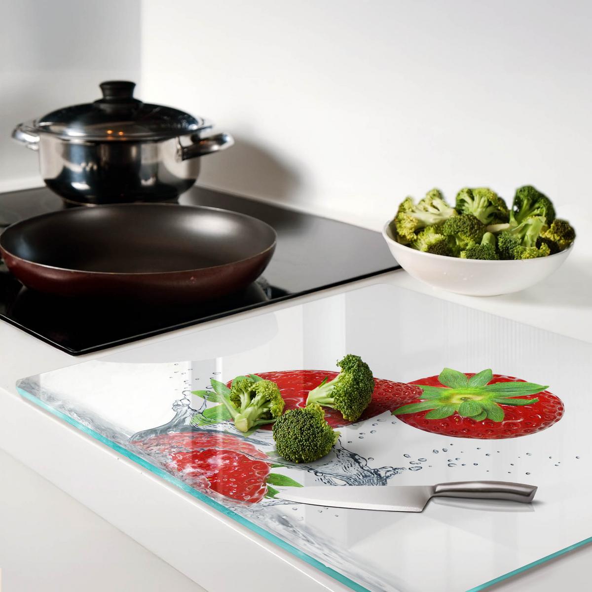 GLASPLATTE 60x52 cm Fallende Erdbeeren - Rot, Glas (60/0.4/52cm) - TULUP