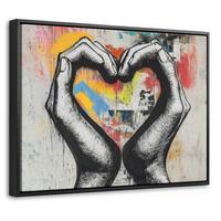 LEINWAND Bilder mit Rahmen - Hände - Herz - Straßenkunst - Graffiti - 40x30 - Multicolor, Textil (40/30cm) - MuchoWow
