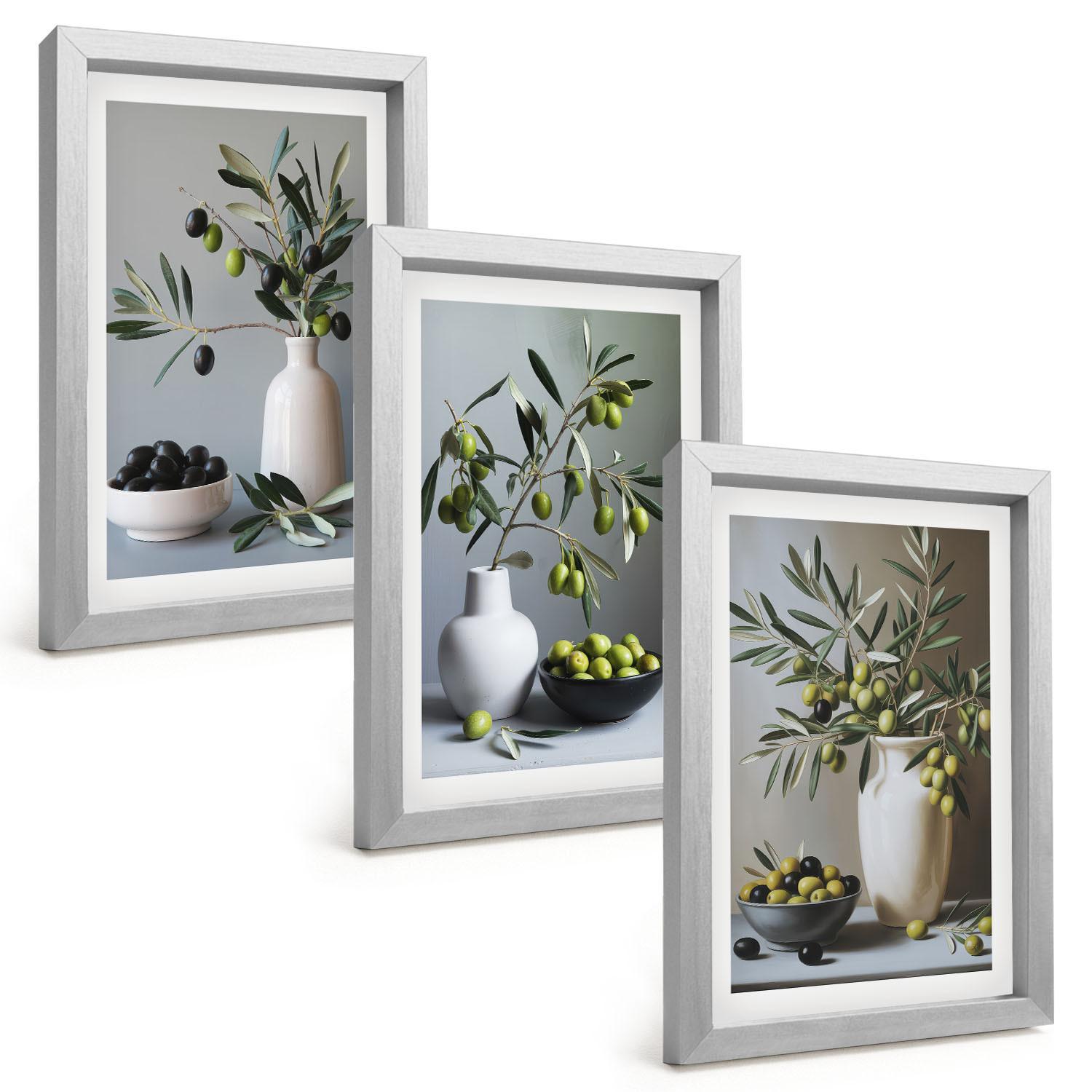 BILDER SET 3er Set - 20x30 cm Silberner Rahmen - Oliven in schlichten Vasen - Silberfarben, Kunststoff (20/30cm) - TULUP