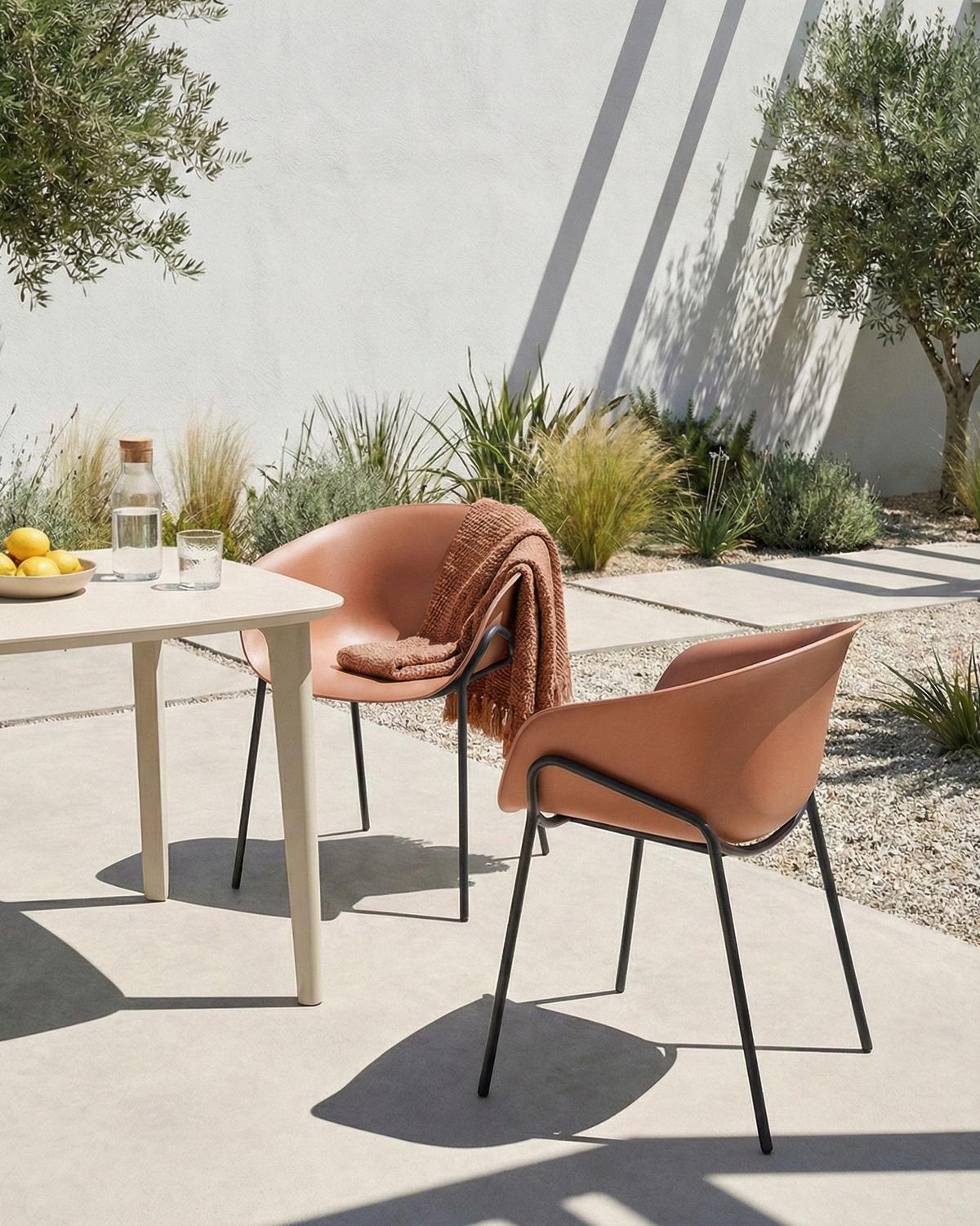GARTENSTUHL 2er-Set Kunststoff Braun Meteora - Braun, Kunststoff (55/74/50cm) - Beliani