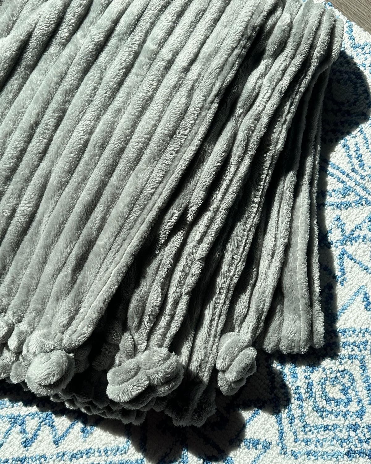 DECKE Grau Kaweri 150/200 cm - Grau, Textil (150/200cm) - Beliani
