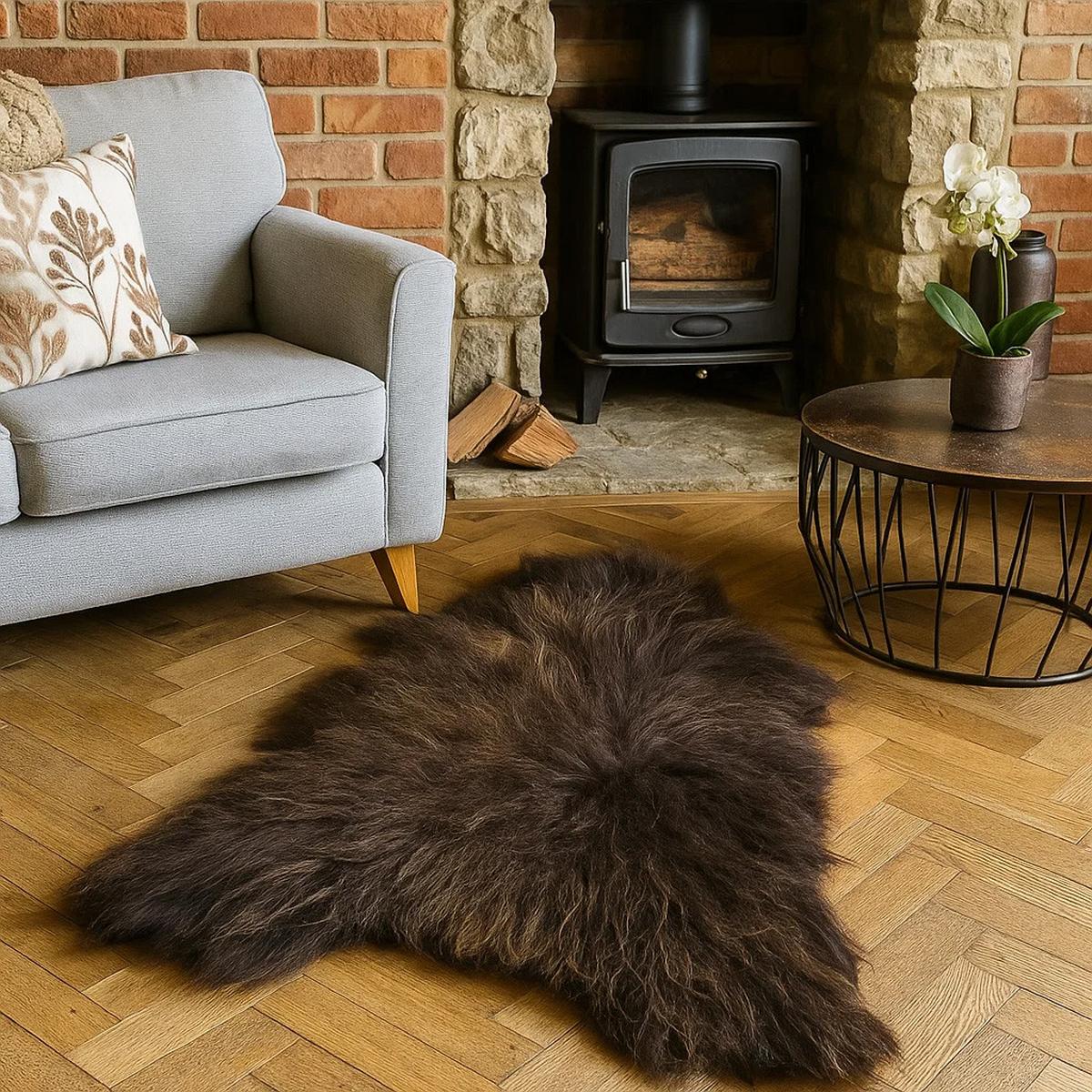 SCHAFFELL Ganzes Island Lammfell Langhaarig Dunkelbraun/Goldbraune Spitzen 100–120 cm - Dunkelbraun/Goldfarben, Fell (70/120cm)