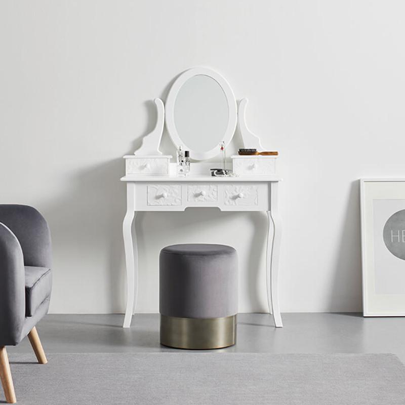 C2C9 - Kozmeticne mize.jpg