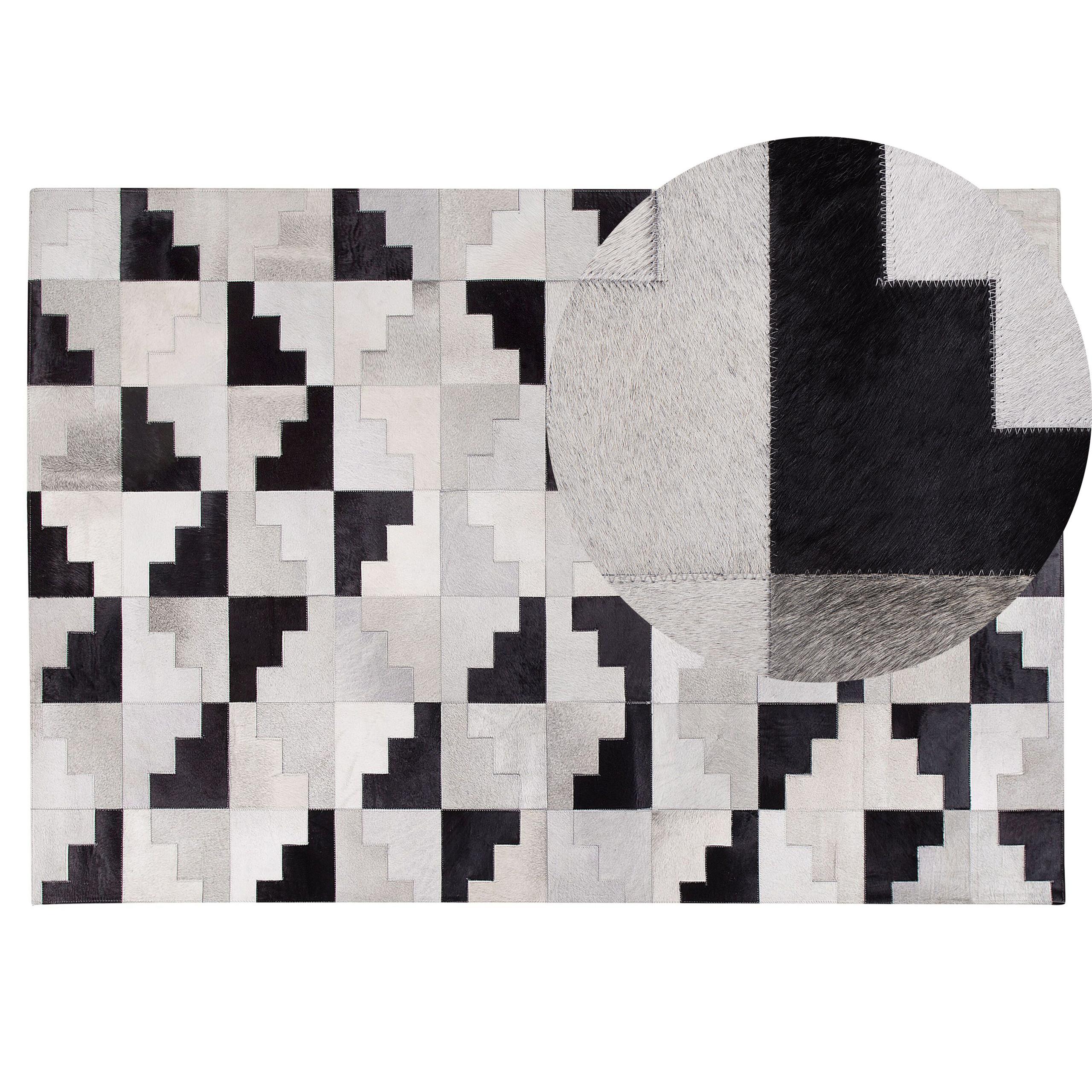 KURZFLOR-TEPPICH Efirli 200/140 cm - Schwarz, Fell (140/200cm) - Beliani