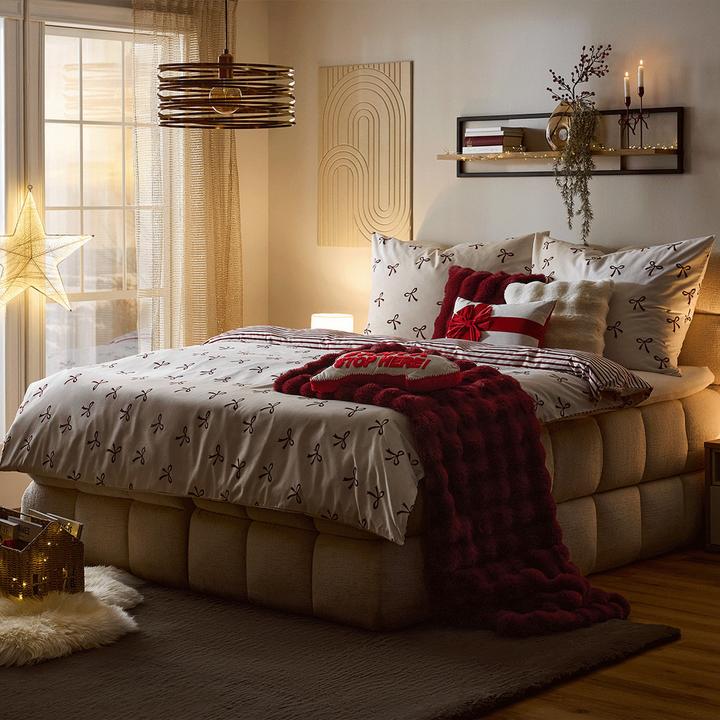 Burgundy Bow Schlafzimmer – Cozy & Stilvoll