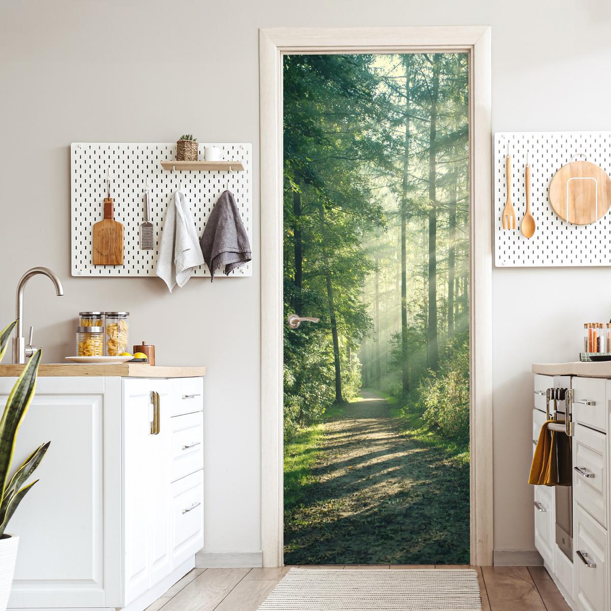TÜRAUFKLEBER Wald - Weg - Sonne - Bäume - Grün - Natur 90x235 cm - Türtapete - Waldgrün, Kunststoff (90/0.1cm) - MuchoWow