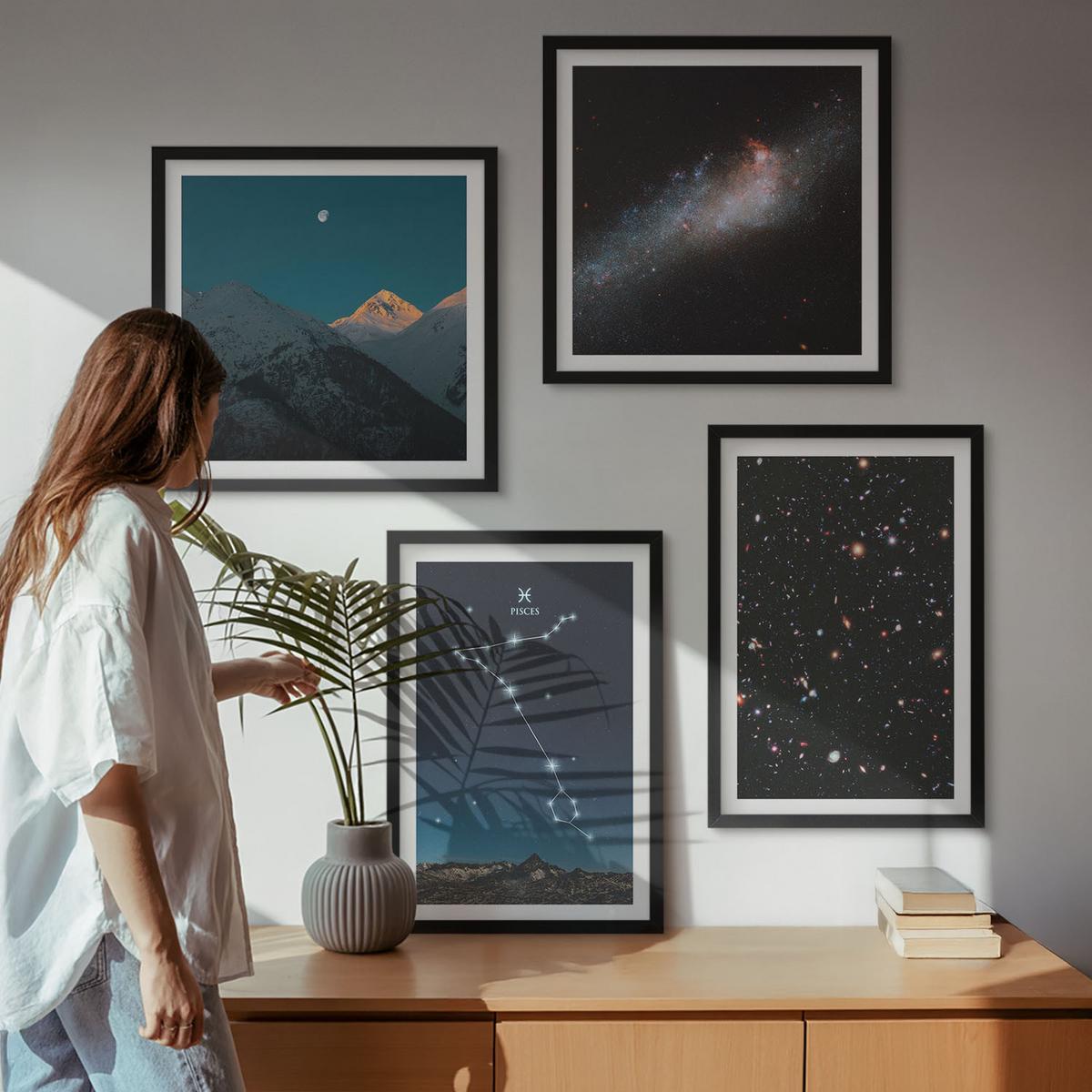 BILDER SET 4er Set - 50x50 cm & 40x60 cm Schwarzer Rahmen - Kosmische Landschaften der Fische-Berge - Schwarz, Kunststoff (50/50cm) - TULUP