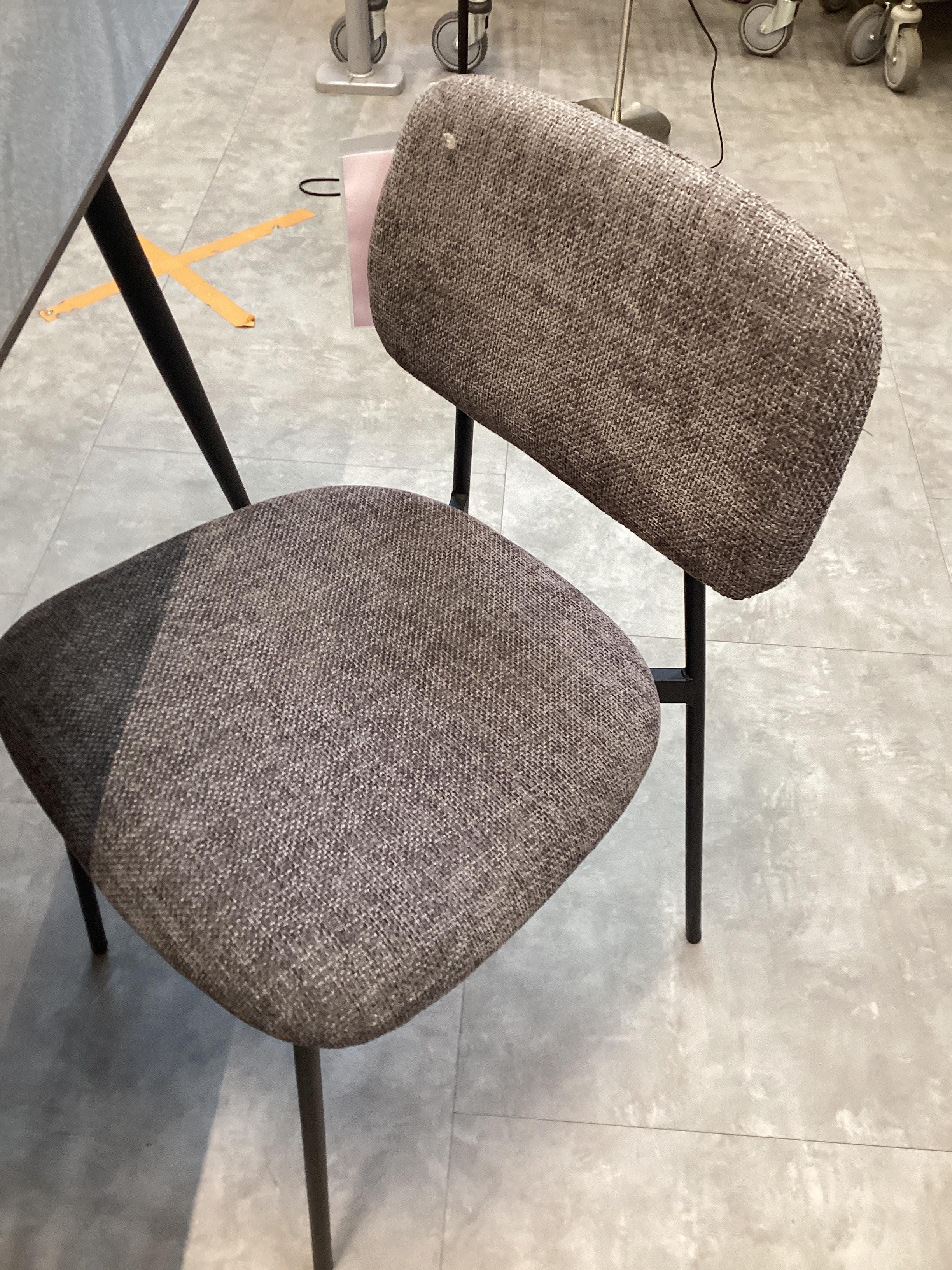 CSEPEL OUTLET LARA SZÉK