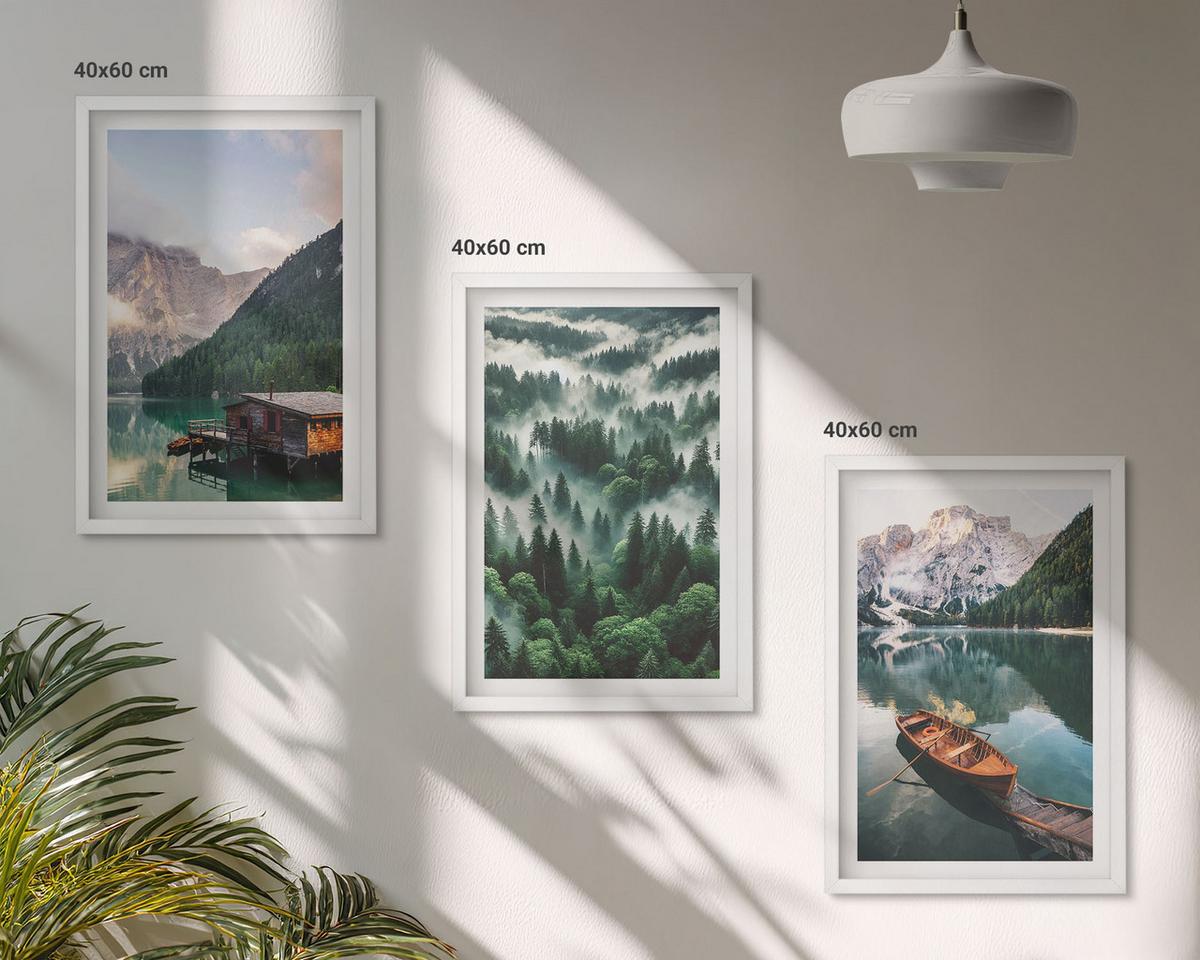 BILDER SET 3er Set - 40x60 cm Weißer Rahmen - Bergsee, Boot, Waldnebel - Weiß, Kunststoff (40/60cm) - TULUP
