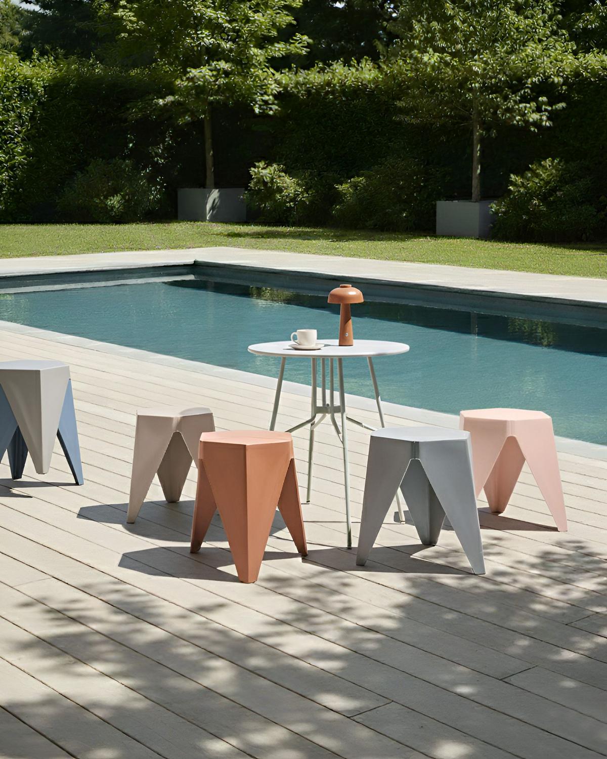 GARTENHOCKER 4er-Set Hellgrün Karavos - Pink/Rot, Kunststoff (36/45/32cm) - Beliani