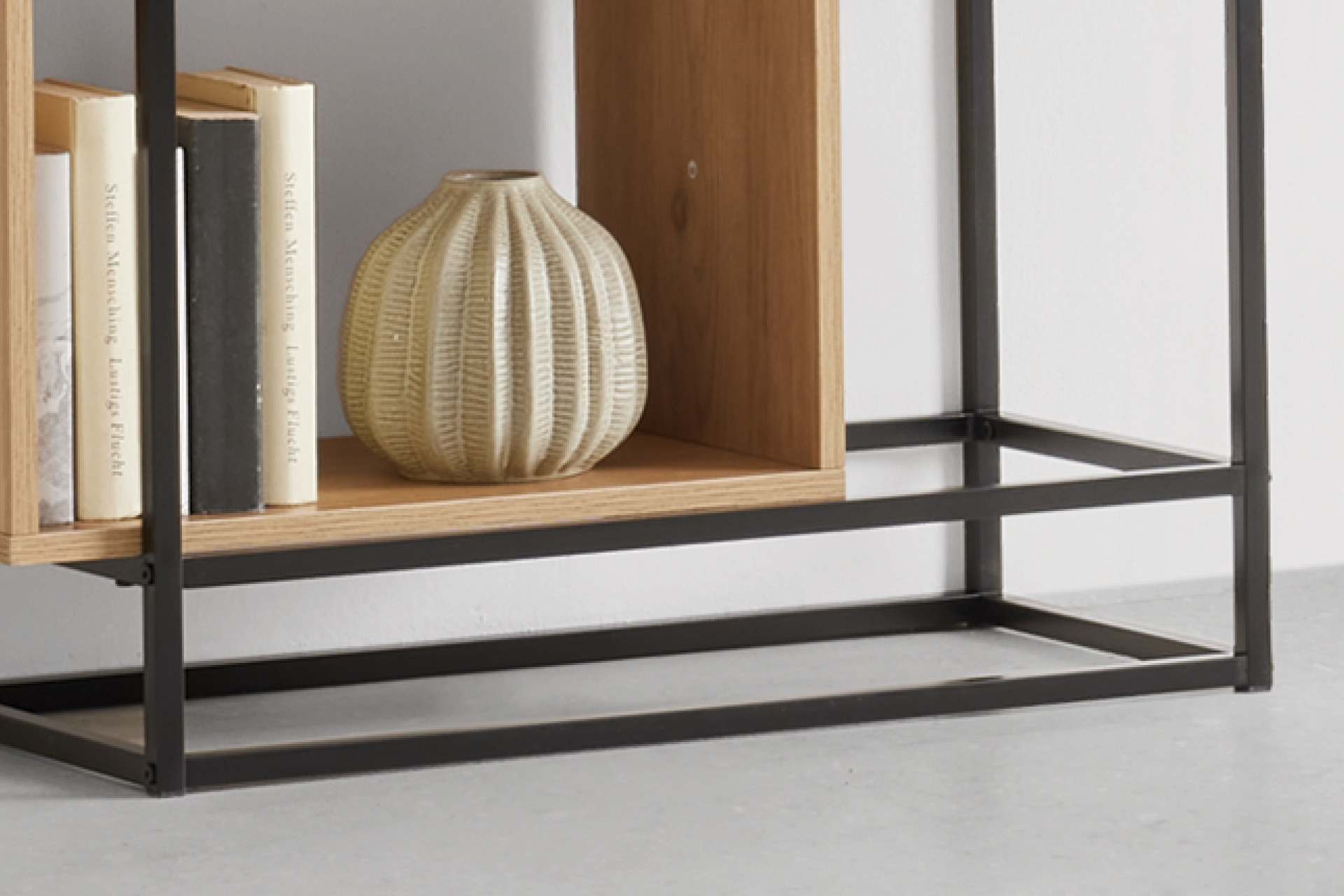 Regal Naturfarbe Holz Nachbildung Schwarz Gusseisen eckig 5 Einlegeböden