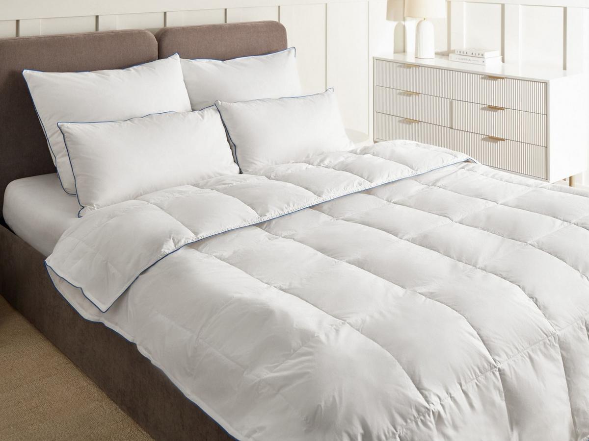 BETTDECKE Entenfedern und Daunen Leicht Warm 150/200 cm Cervino - Weiß, Textil (150/200cm) - Beliani