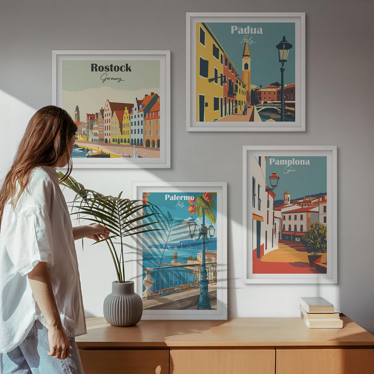 BILDER SET 4er Set - 50x50 cm & 40x60 cm Weißer Rahmen - Retro-Stadtillustrationen - Weiß, Kunststoff (50/50cm) - TULUP