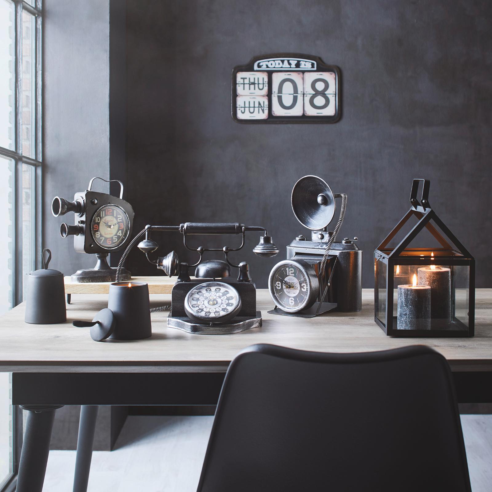 Black is back dekoracje, zegary, świece