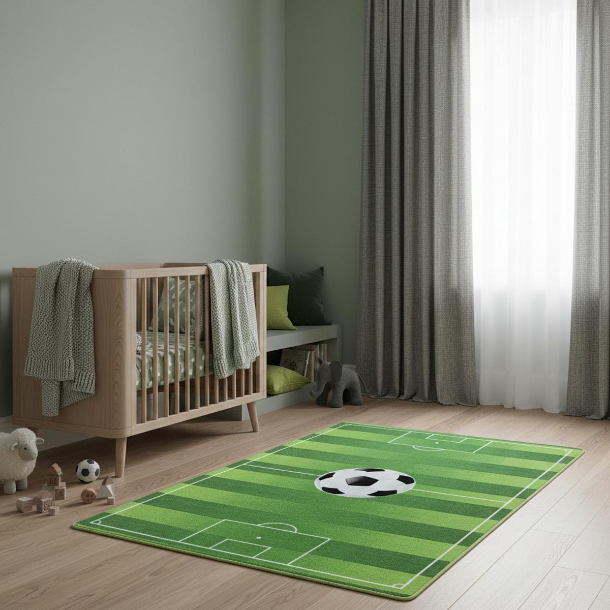 KINDERTEPPICH TRAUN, mit Fußballfeld-Motiv, Grün, 140 x 200 cm - Grün, Textil (200/140cm) - KADIMA DESIGN