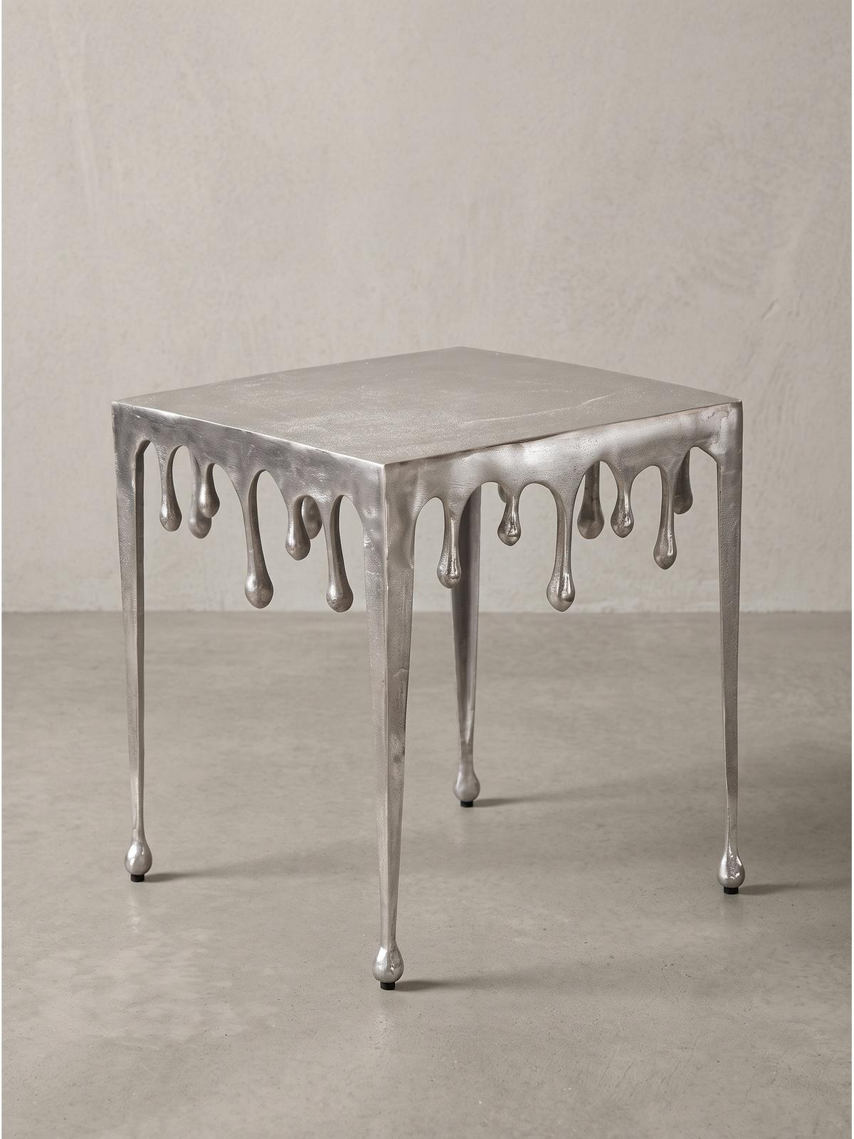 BEISTELLTISCH GARD, Aluminium, handgefertigt, Silber, 45,5 x 45,5 x 51 cm - Silberfarben, Metall (45.5/45.5/51cm) - KADIMA DESIGN