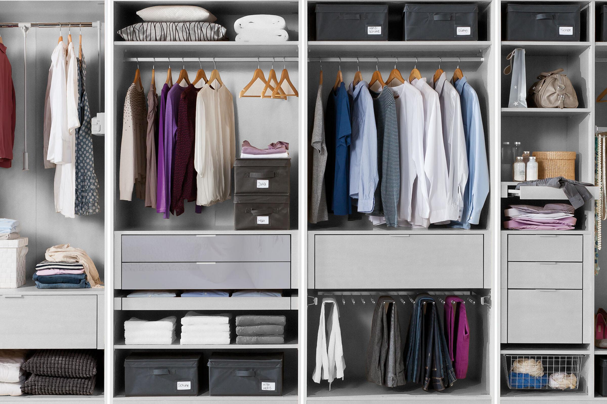 Begehbaren Kleiderschrank planen | Schrank- und Regalsysteme mömax