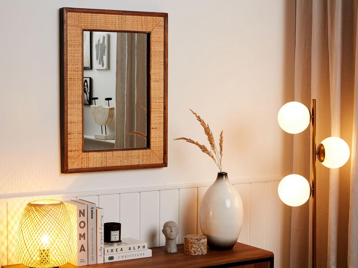 WANDSPIEGEL Holz hellbraun rechteckig 54/74 cm Iguala - Hellbraun/Dunkelbraun, Holz (54/74/5cm) - Beliani