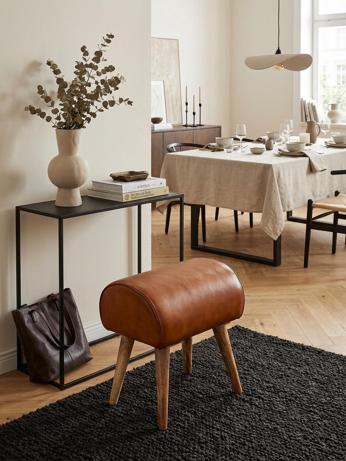 SITZHOCKER – Echtleder/Massivholz, 45x53x40 cm, 120 kg Belastbarkeit - Braun, Mangoholz/Leder (45/53/40cm) - KADIMA DESIGN
