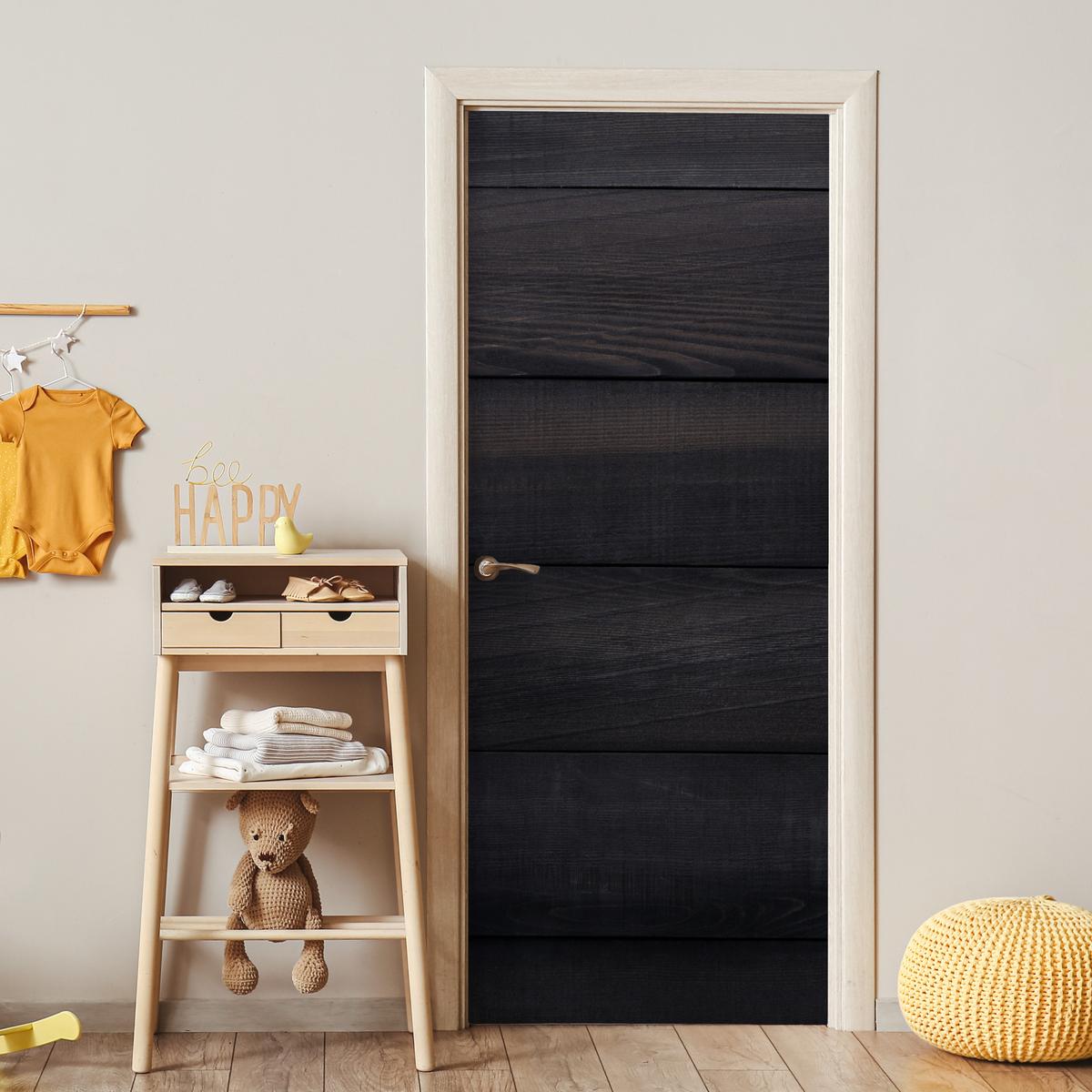 TÜRAUFKLEBER Schwarzer Hintergrund mit einer Plankenstruktur 90x215 cm - Türtapete - Schwarz, Kunststoff (90/0.1cm) - MuchoWow