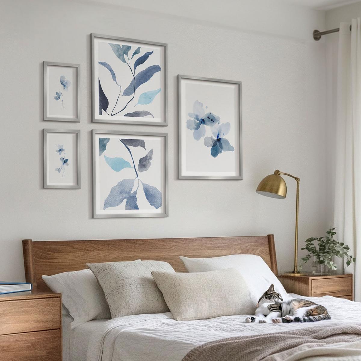 BILDER SET 5er Set - 50x50 cm & 20x30 cm & 40x60 cm Silberner Rahmen - Minimalistische blaue Blumen - Silberfarben, Kunststoff (40/60cm) - TULUP