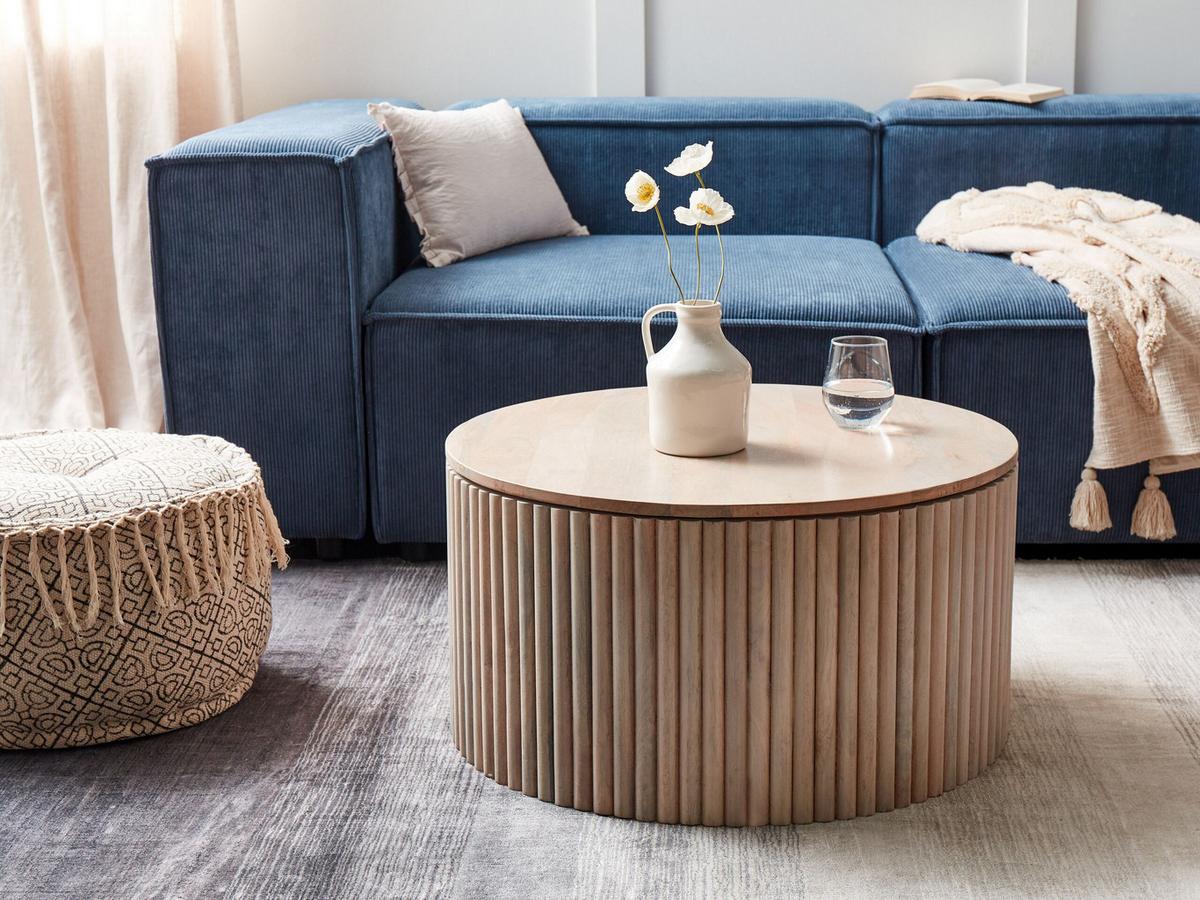 COUCHTISCH Mangoholz hellbraun 70 cm mit Stauraum Kirkwood - Hellbraun, Holz (70/70/37cm) - Beliani
