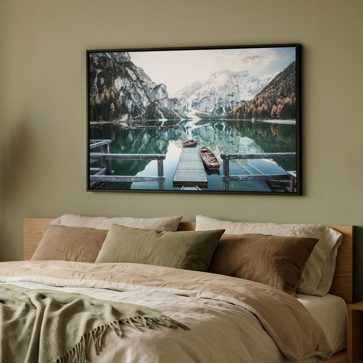 LEINWAND Bilder mit Rahmen - Natur - Berge - Schnee - Wald - Boot - 90x60 - Hellgrün, Textil (90/60cm) - MuchoWow