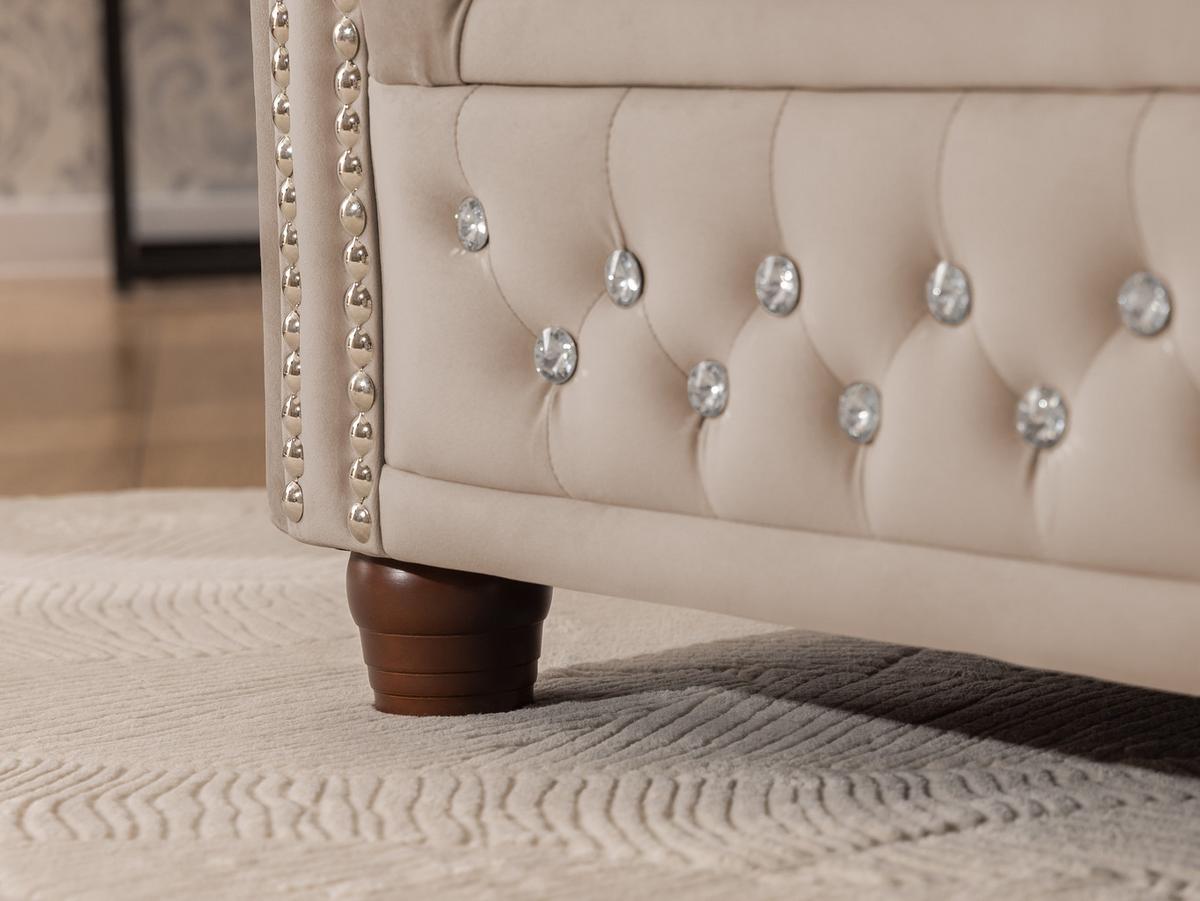 CHESTERFIELD-SESSEL Cleo Blink Beige Samt mit Kristallsteppung und braunen Massivholzfüßen - Beige/Braun, Holz/Textil (104/72/86cm) - S-Style Möbel