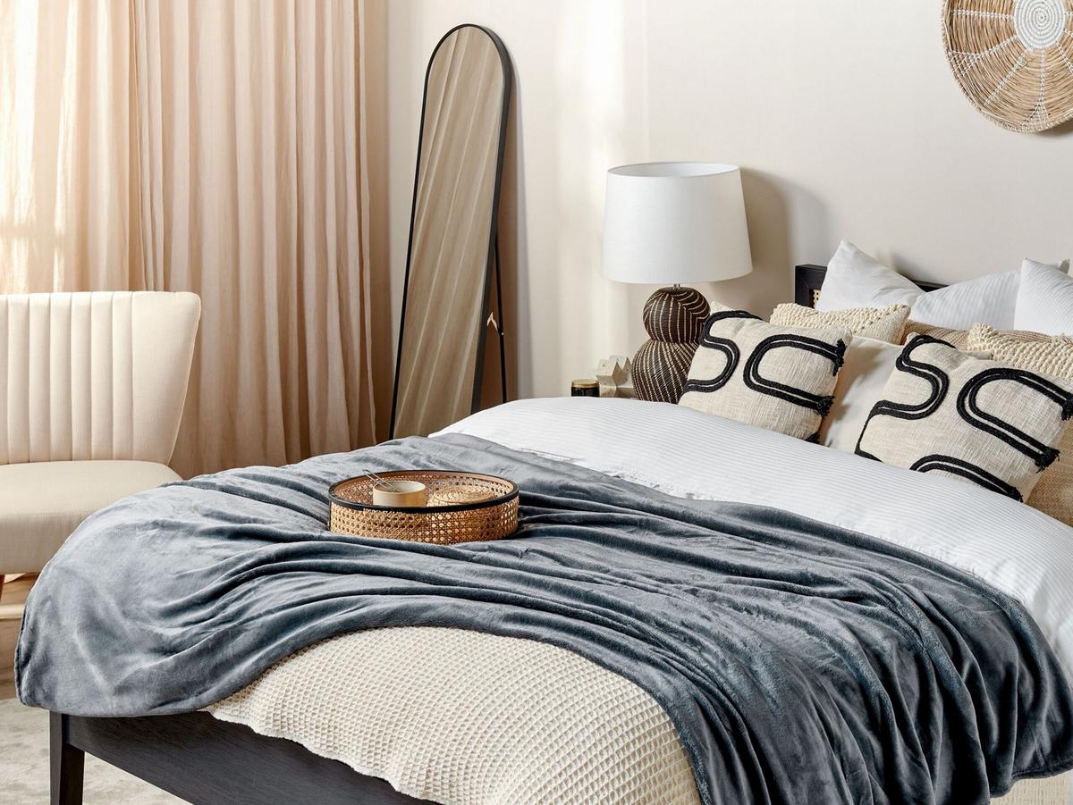 DECKE Grau Bayburt 200/220 cm - Grau, Textil (200/220cm) - Beliani