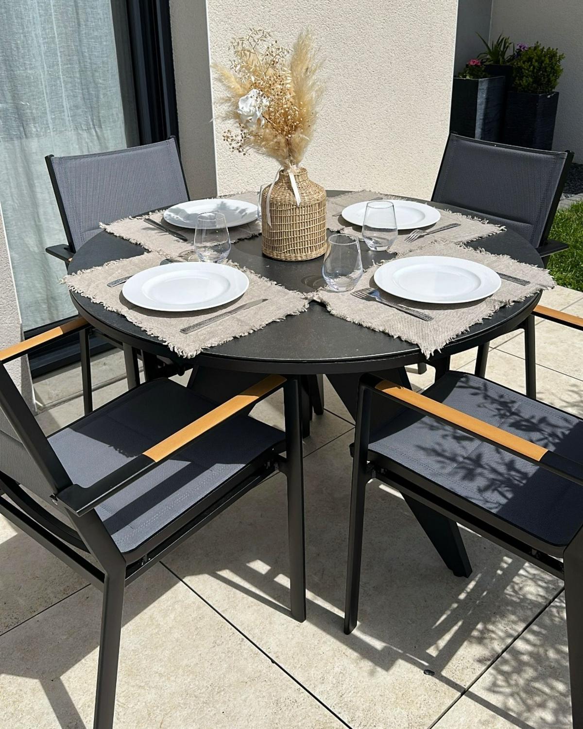 GARTENMÖBEL SET 4-Sitzer Aluminium schwarz/grau Olmetto/Busetto - Hellbraun/Schwarz, Metall - Beliani