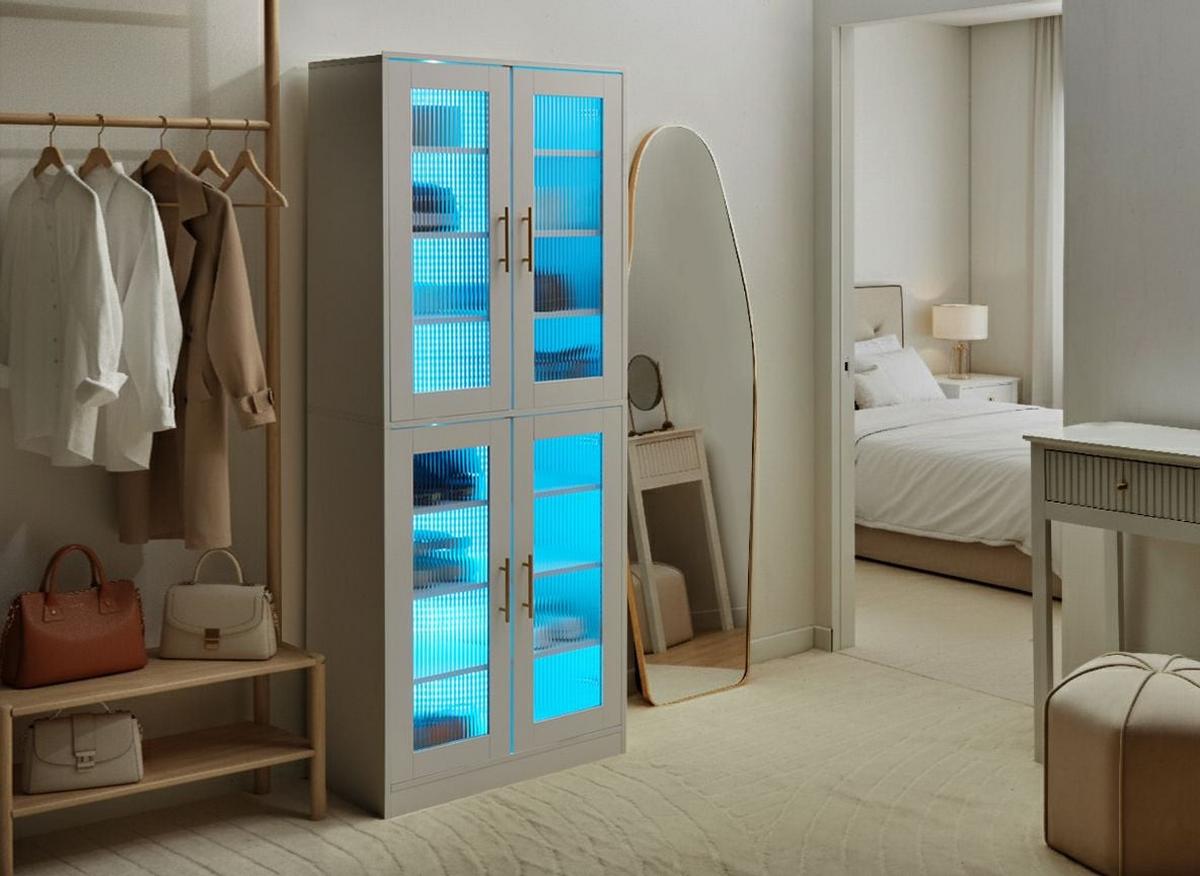 SCHUHSCHRANK mit LED-Beleuchtung Weiß Griffith - Weiß, Holzwerkstoff (70/170/35cm) - Beliani