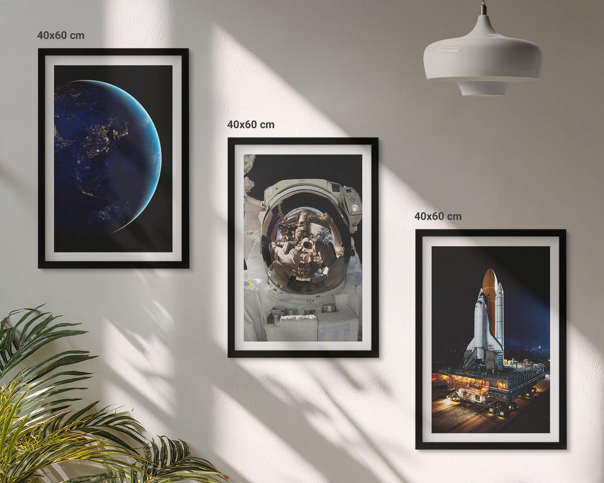 BILDER SET 3er Set - 40x60 cm Schwarzer Rahmen - Weltraum Erde Astronaut Rakete - Schwarz, Kunststoff (40/60cm) - TULUP