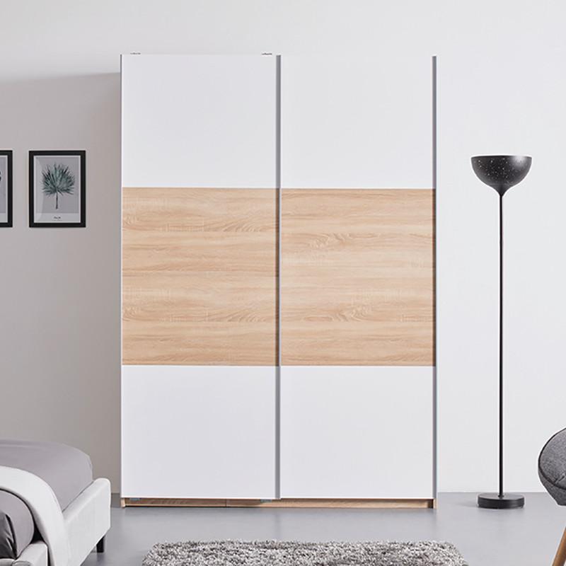 C2C4 - Garderobne omare.jpg