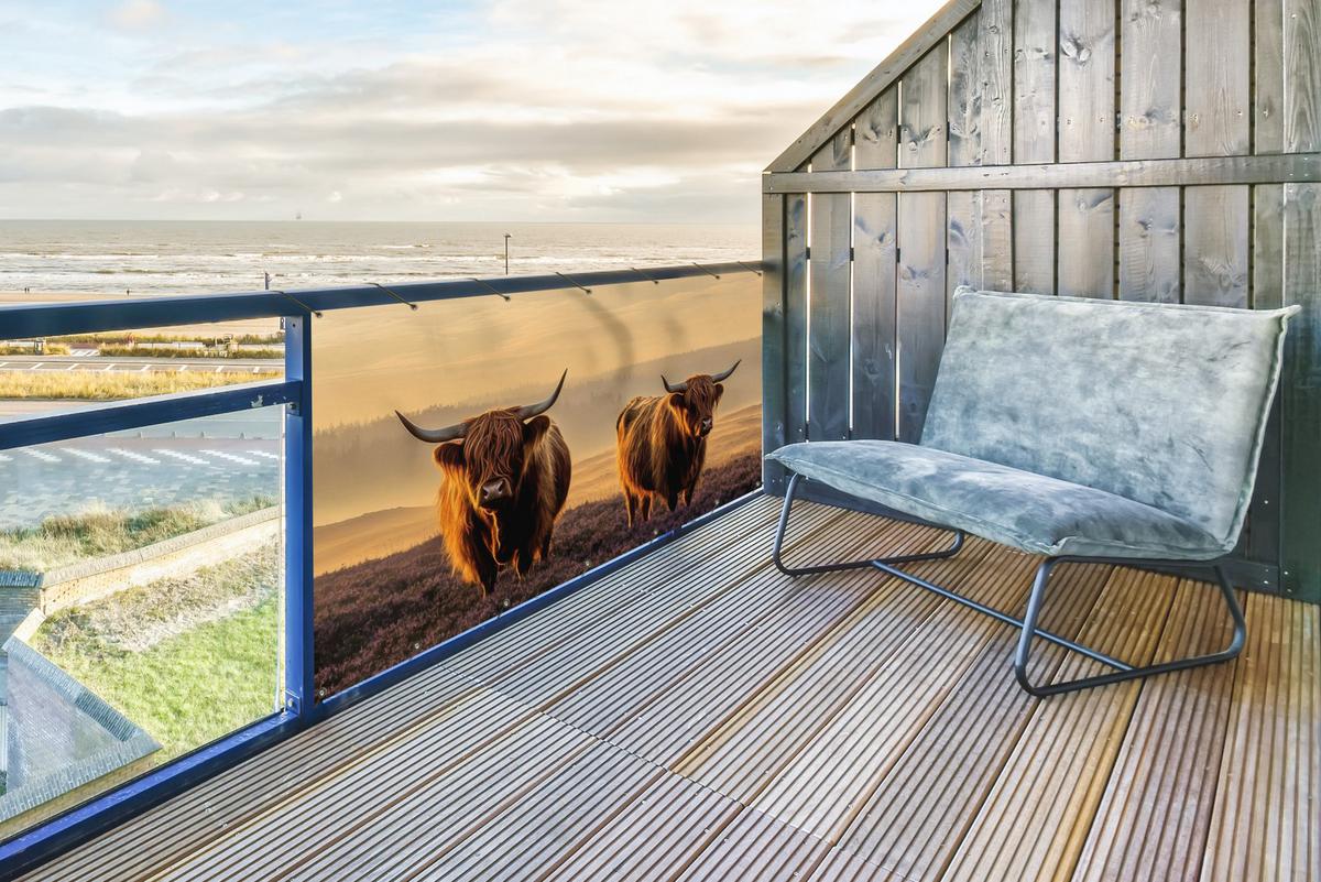 BALKON-SICHTSCHUTZ Schottische Hochlandbewohner - Heide - Landschaft - Tiere Witterungsbeständig 200x90 cm - Cognac, Kunststoff (200/90cm) - MuchoWow
