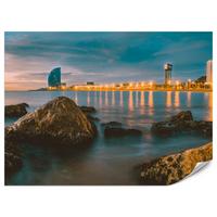 FOTOTAPETE für Wohnzimmer Barcelona Küste Nacht Meer Felsen 150x105 - Blau, Papier (150/105cm) - Muralo