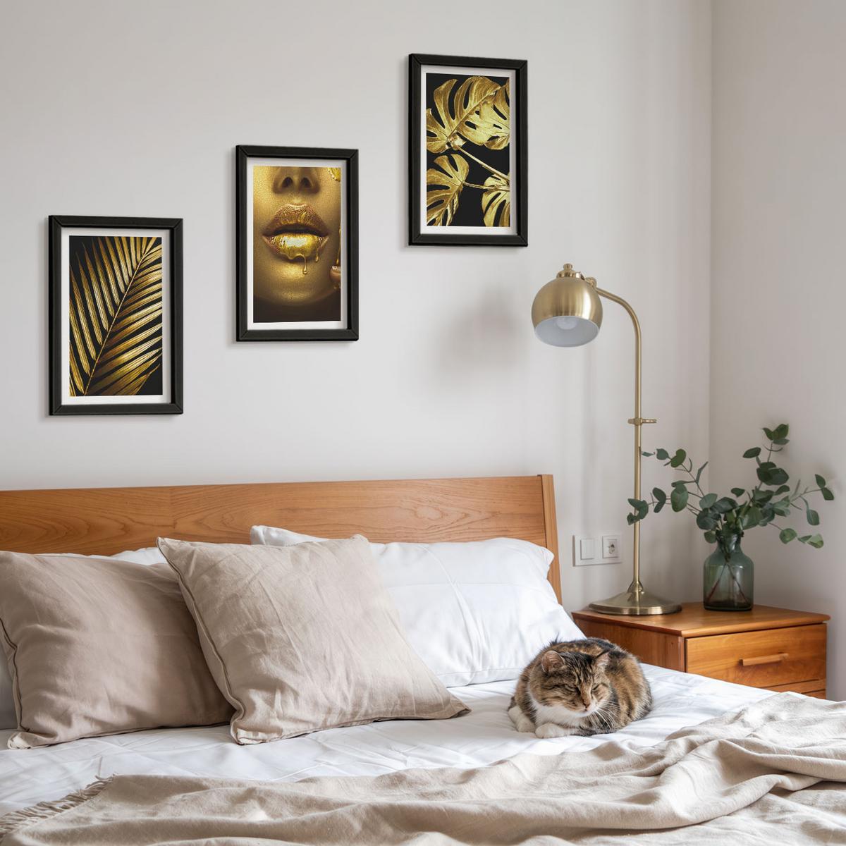 BILDER SET 3er Set - 20x30 cm Schwarzer Rahmen - Mund einer Frau mit Monstera-Palme - Schwarz, Kunststoff (20/30cm) - TULUP