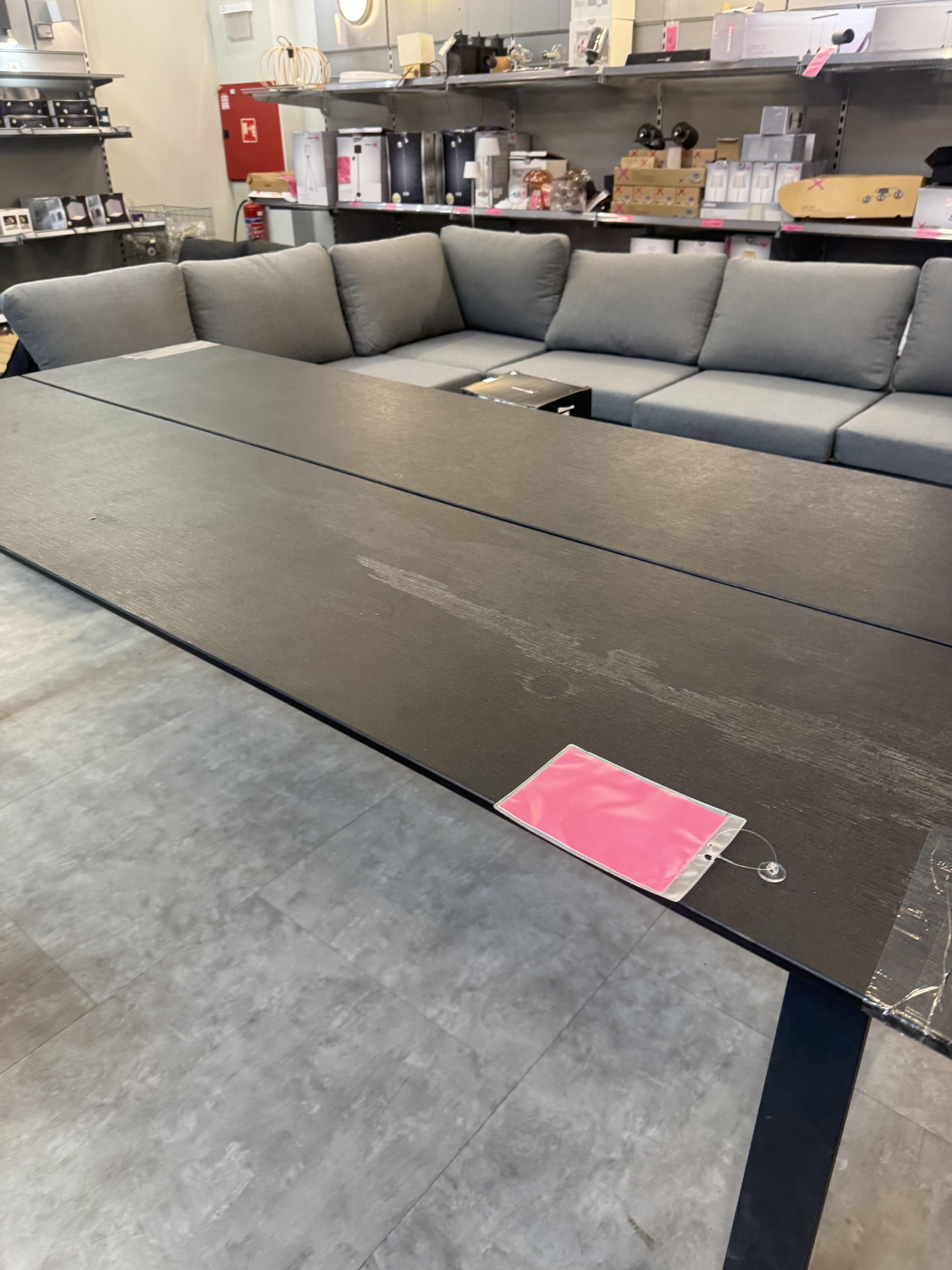CSEPEL OUTLET KERTI ASZTAL BERGEN
